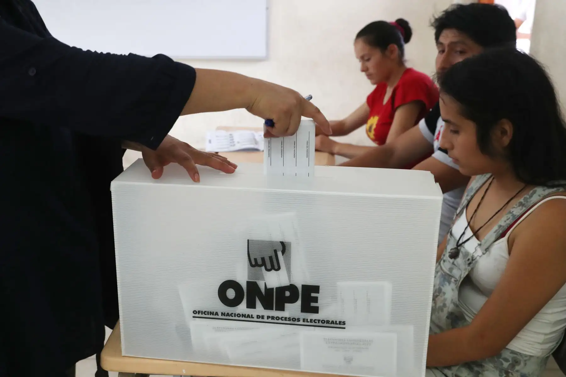Más allá de la indignación, ¡el voto es nuestro verdadero poder!