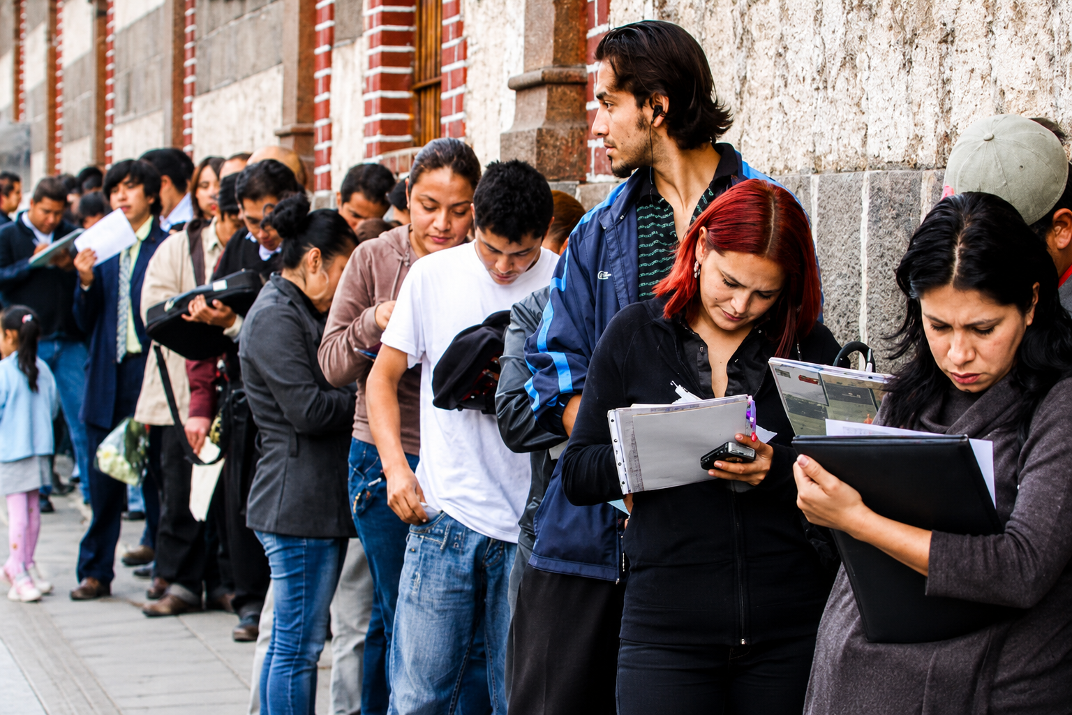 Jóvenes en crisis: más informalidad y precariedad