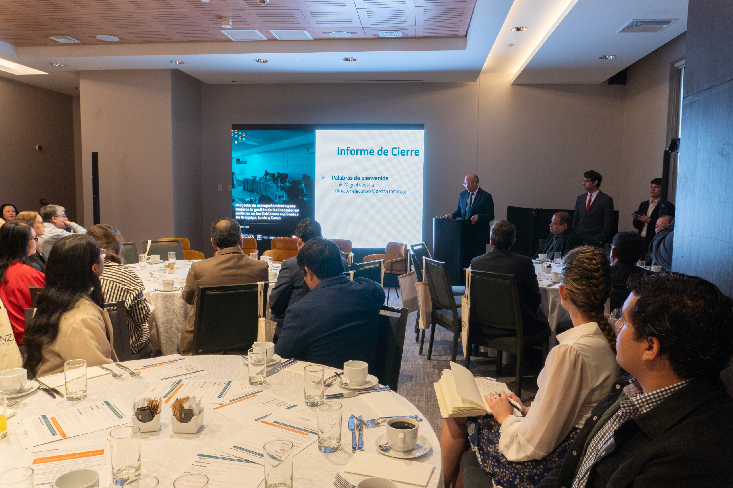 Arequipa, Cusco y Junín fortalecen su gestión de inversiones públicas